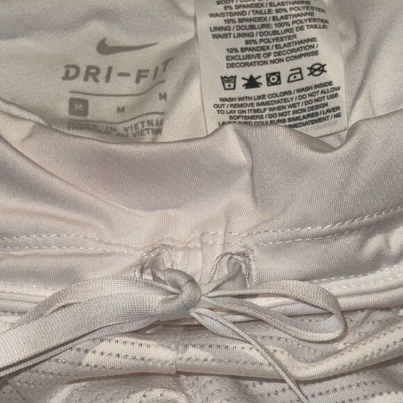 Nike Dri-Fit White Mesh Knit Pull-on Crew Athletic Running Shorts Ladies Medium - Picture 3 of 9